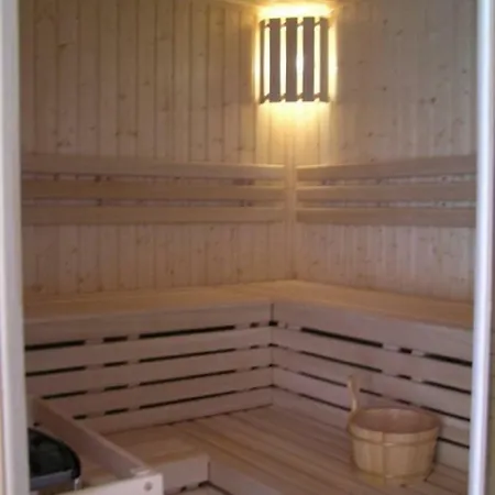 Guest Centre 3*