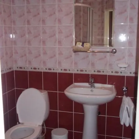 Guest Centre Hotel