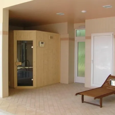 Guest Centre Hotel Štúrovo