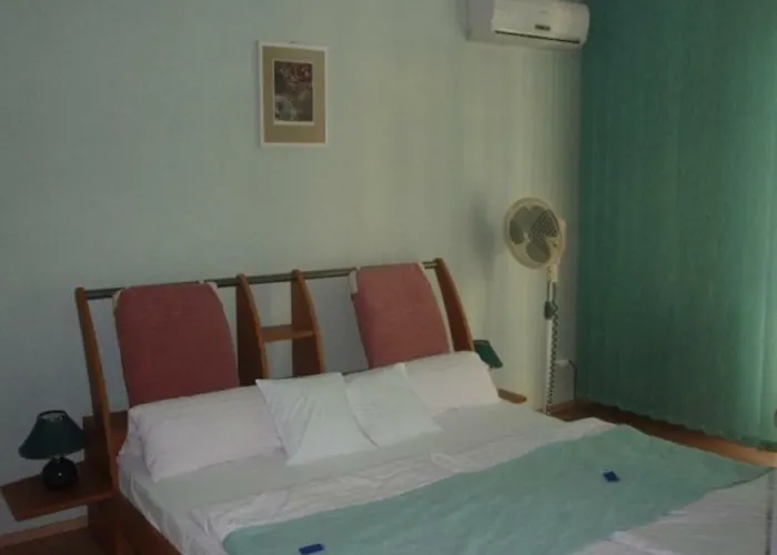 Hotel Guest Centre