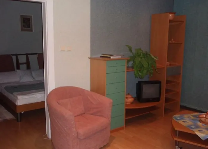 Guest Centre Hotel